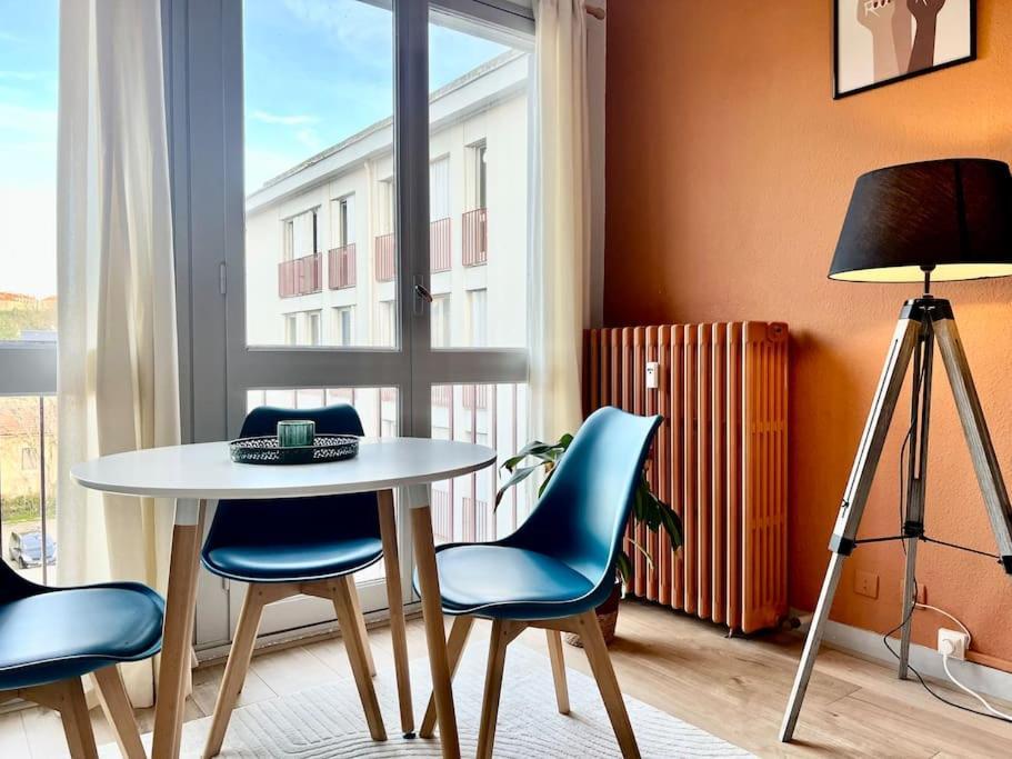 Ferienwohnung Le P'Tit Anatole - Joli T2 Avec Parking Poitiers Exterior foto